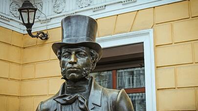 Odessa meri: "Puşkini həm ukraynalılar, həm də bütün dünya xalqları sevir"