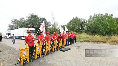 Bakıdan yardım aparan TIR-lar Ağdam-Xankəndi yolunda - Foto