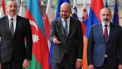 İrəvan itirir, Bakı qazanır - Kreml əlindəki kartları belə oynayır