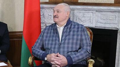 Lukaşenko SSRİ və ABŞ-dakı axmaqlıqları müqayisə etdi