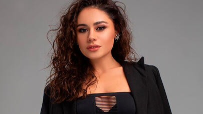 İsraildən qayıda bilməyən müğənni: "Təl-Əviv partladılır, bizə deyirlər ki..." -  FOTO/VİDEO