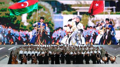 Azərbaycan gəncləri Türkiyə Cümhuriyyətinin 100 illiyinə marş hazırladı - VİDEO