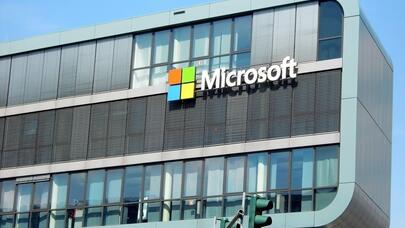 “OpenAI” qovdu, “Microsoft” işə götürdü