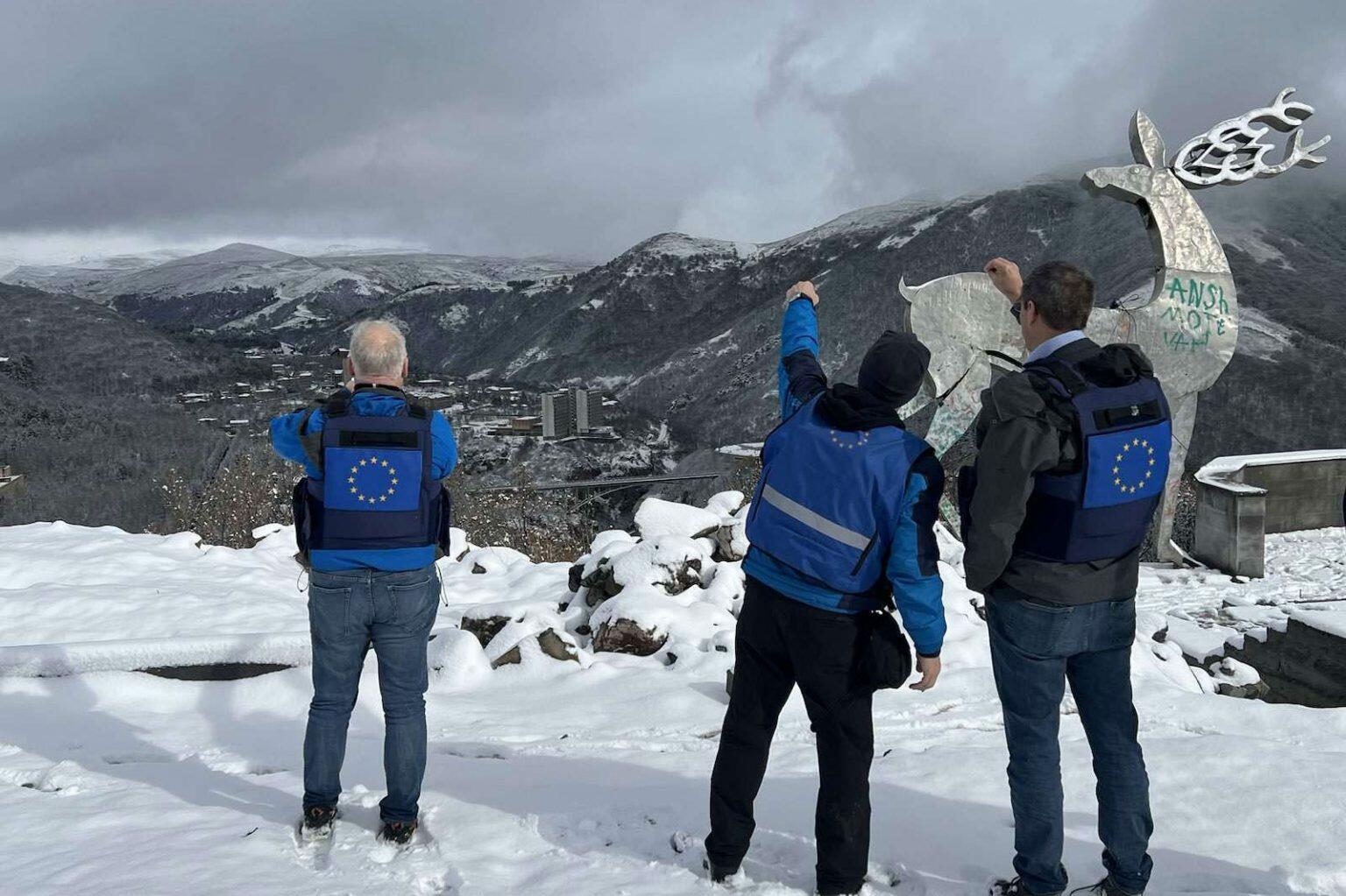 Avropa İttifaqı sərhədimizə əlavə qüvvə göndərir - Bakı üçün təhlükə varmı?