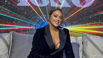 Xatirənin qısa şortu ilə qırmızı corabını TƏNQİD ETDİLƏR: “Bunlar qocaldıqca...” -  FOTO 