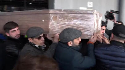 Aygün Bəylərin nəşi ata evinə gətirildi - VİDEO/YENİLƏNİR