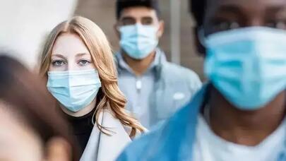 Dünyada çaxnaşma: Maska qayıdır