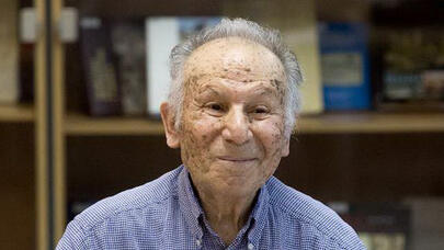 Böyük həqiqətləri yaza-yaza tarixin yaddaşına merac edən Çingiz Hüseynov