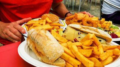 Ağ çörəklə kartof qızartmasının ziyanları