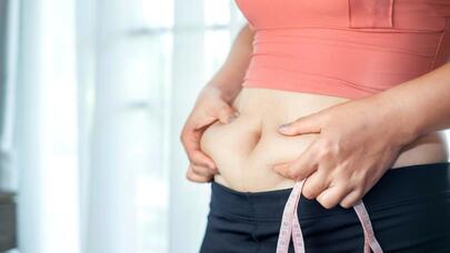 Qarın piyini əridən ən effektiv üsul - Kraç və squatdan təsirlidir!