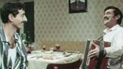 37 ildən sonra ilk dəfə görüşdülər: Həyəcan, təəccüb, heyrət - VİDEO 