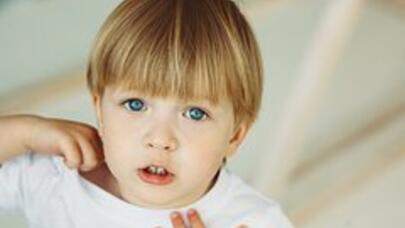 Üç yaşlı uşaq il yarımdır yemək yemir - Səbəbi hamını şok etdi