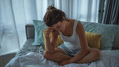 Gecə oyanmaları təhlükəli xəstəliyin əlaməti ola bilər - İLK ƏLAMƏTLƏR