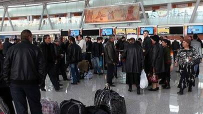 Qarabağ ermənilərinin Ermənistandan kütləvi köçü: Paşinyan niyə məmnundur?