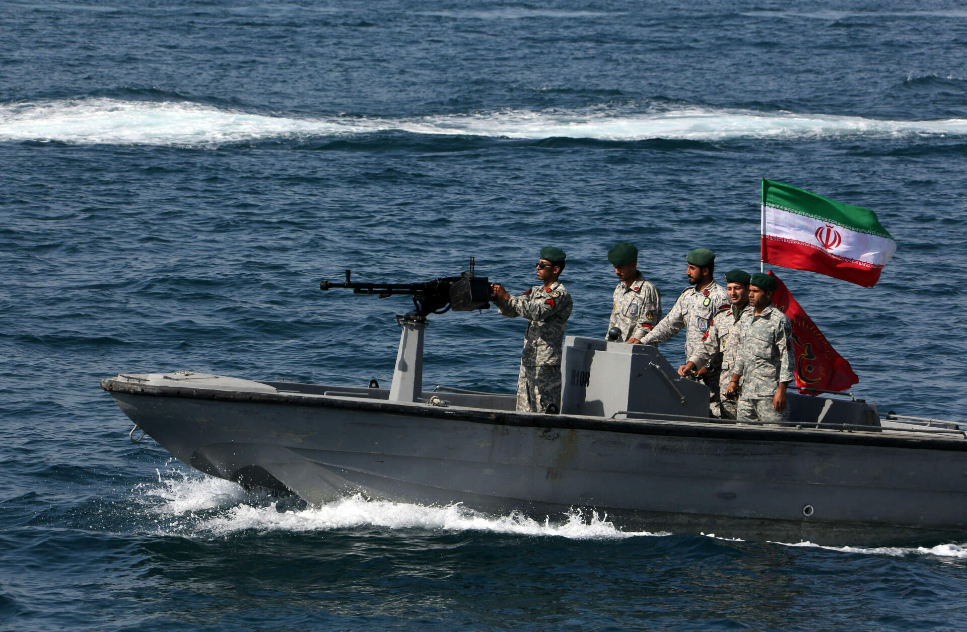 İran SEPAH-ın əsir götürdüyü rusiyalı dənizçini azad edib?