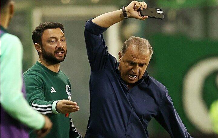 Əliyar Ağayev Fatih Terimi belə dəli etdi - FOTO 3 Əliyar Ağayev Fatih Terimi belə dəli etdi - FOTO