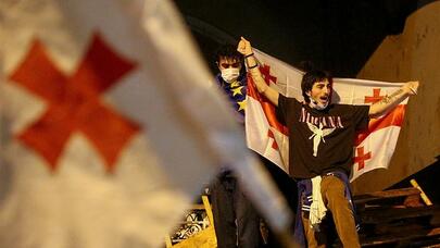 MKİ "İNQİLAB DÜYMƏSİ"Nİ BASDI: Tbilisi ssenarisi qonşu ölkədə də işə salınacaq