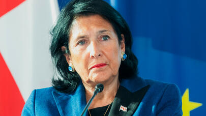 Zurabişvili xarici agentlər haqqında qanuna VETO QOYDU