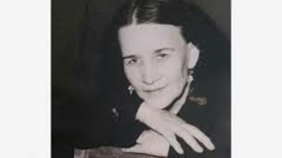 Üç nəsil sənətkar ailəsi yetişdirən böyük aktrisa: O, hansı məşhurun nənəsidir?