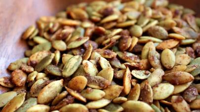 Yatmazdan öncə balqabaq tumu yeməyin 15 faydası