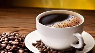 Qəhvəni isti için, bu zaman bədəndəki iltihab azalacaq