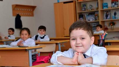 1-ci sinfə qəbulla bağlı valideynlərə çağırış