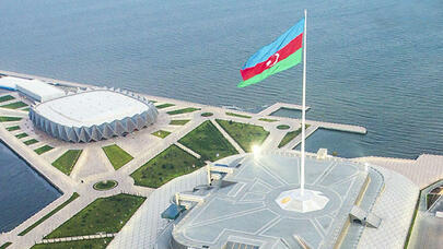 Bayraq meydanında bayrağımız yenidən dalğalanır - VİDEO