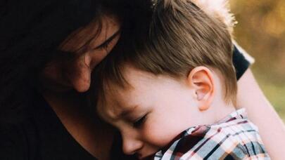 Azərbaycanda 3 yaşlı övladını satışa çıxaran ana DANIŞDI