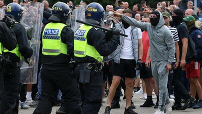 İfrat sağın quldurluğu: Avropada növbəti böhran