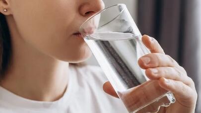 Suyu belə içdi: Elə arıqladı ki...