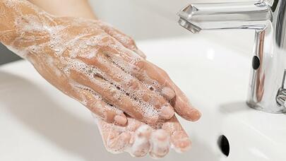 Tualetdən istifadə etdikdən sonra əllərinizi yumasanız... - Həkimdən SOS 