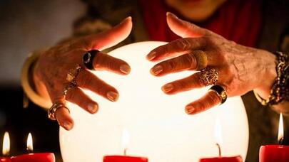 "Astroloq"ların şok hiyləsi: "Aşiq etmək" adı ilə insanları görün necə tələyə salırlar