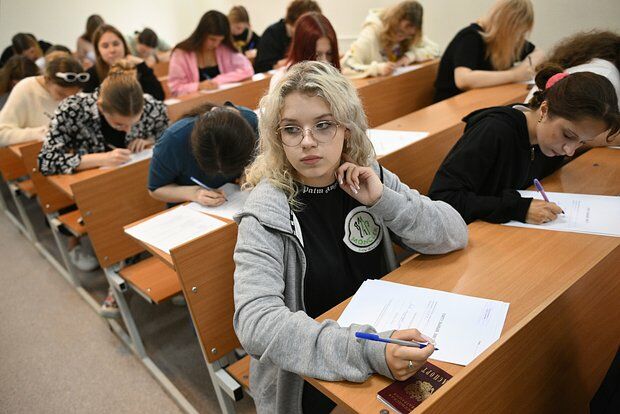 Universitetlər yeni təhsil sisteminə keçir: “Bakalavr” anlayışı ləğv ediləcək