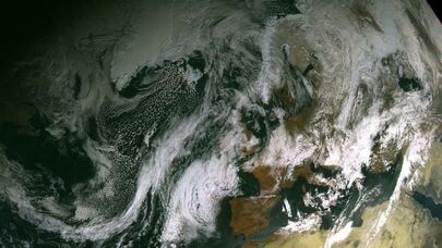 Yerin atmosferi özünü təmizlənməyə başladı