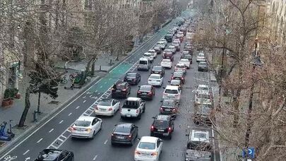 Paytaxt yolları yenə keçilməz oldu - SİYAHI