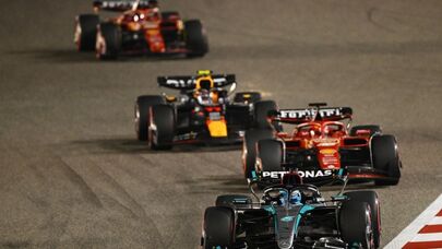 "Formula 2"nin sprint yarışında qəza baş verdi