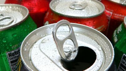 Qazlı içkilərdəki təhlükəli maddə: Damarlarda iltihaba səbəb olur