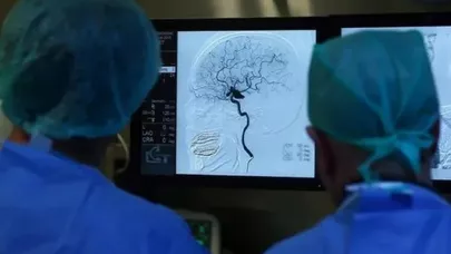 Ayağı ağrayırdı, həkimə getdi - Məlum oldu ki, beyninin yarısı yoxdur