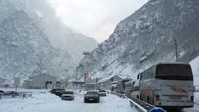 750 erməni yük maşını yolda qalıb: 7 gündür ki...