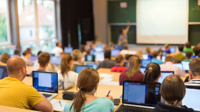 Sabah bu universitetlərdə dərslər ONLAYN OLACAQ