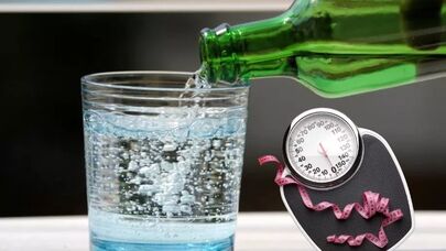 Gündə 2 stəkan için: arıqlamağa kömək edir