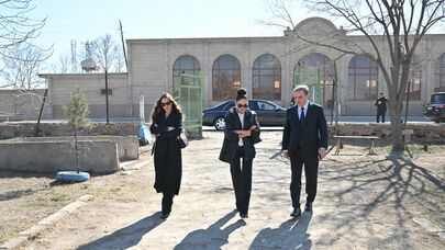 Mehriban Əliyeva məktəbdə aparılan təmir-bərpa işləri ilə tanış oldu - FOTO