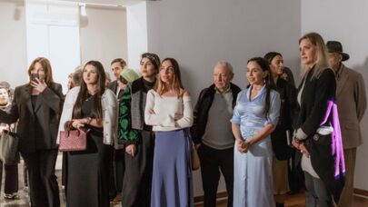 Leyla Əliyeva ilə Arzu Əliyeva “Xəyal etmək azadlığı” sərgisində iştirak etdilər - Fotolar