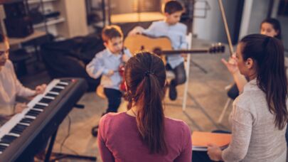 Xalq artisti müəllimlərin attestasiyasından danışdı: "Alqışlayıram"