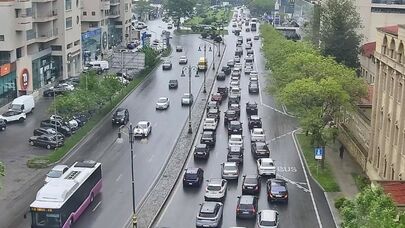 Paytaxt yolları keçilməz oldu - SİYAHI