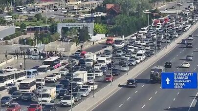 Paytaxt yolları keçilməz oldu - SİYAHI
