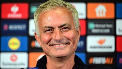 Mourinyo "Real" ilə bağlı suala güldü