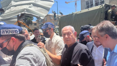 Netanyahu İranın raket zərbələri endirdiyi ərazidə - Foto