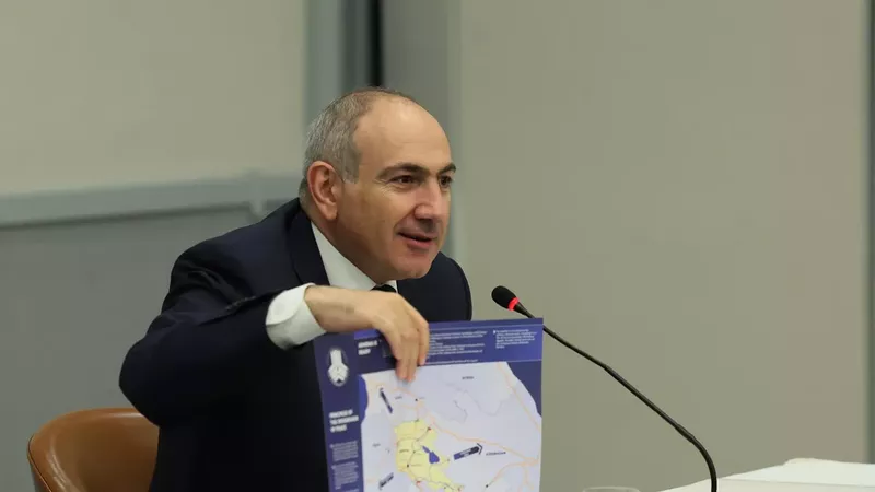 “300 min azərbaycanlı gəlir” iddiasına Paşinyandan cavab: “Üçbaşlı müharibə” partiyası...
