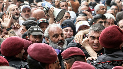 Ermənistanda dövlət çevrilişinə cəhd: Baqrat Qalstanyan həbs edildi